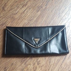 Vintage Guess XL clutch